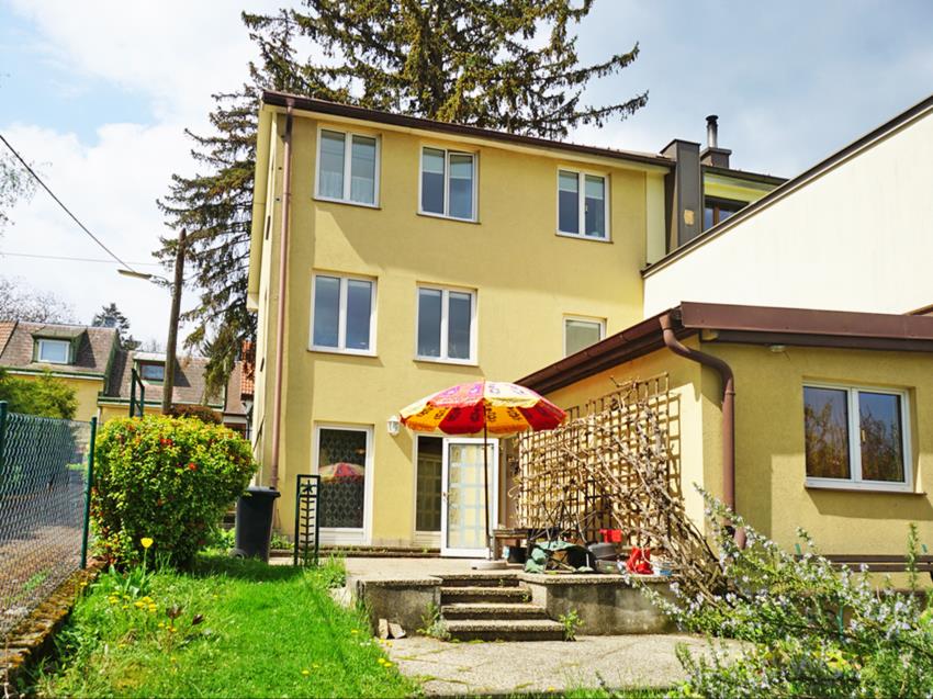 Ausbaufähiges Einfamilienhaus in attraktiver Lage am Wolfersberg