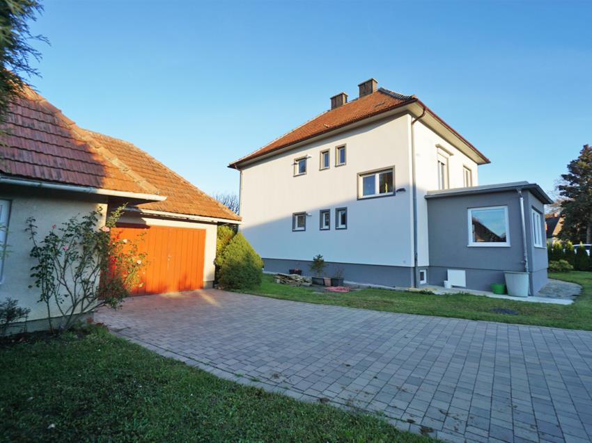 Großzügiger Familiensitz in ruhiger, zentraler Lage mit Burgblick in Neulengbach